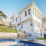 Hotel Pavilion With Bosphorus View In Anadolu Hisari