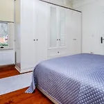 Hotel Pavilion With Bosphorus View In Anadolu Hisari Istanbul