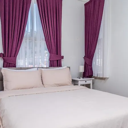 Pavilion With Bosphorus View In Anadolu Hisari 4* Istanbul