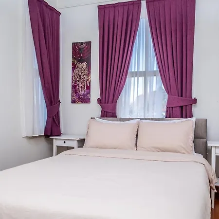 Hotel Pavilion With Bosphorus View In Anadolu Hisari Istanbul