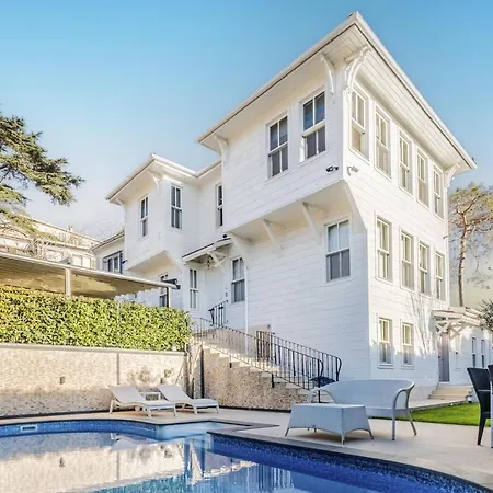 فندق Pavilion With Bosphorus View In Anadolu Hisari