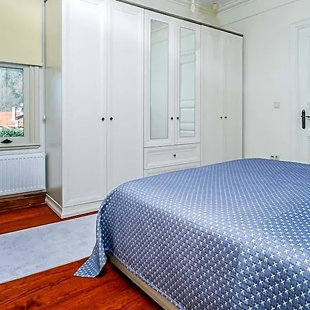 Pavilion With Bosphorus View In Anadolu Hisari Hotel 4*