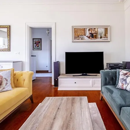 Pavilion With Bosphorus View In Anadolu Hisari イスタンブール