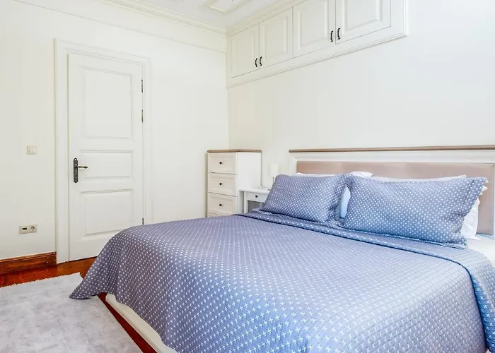 Pavilion With Bosphorus View In Anadolu Hisari Hotel